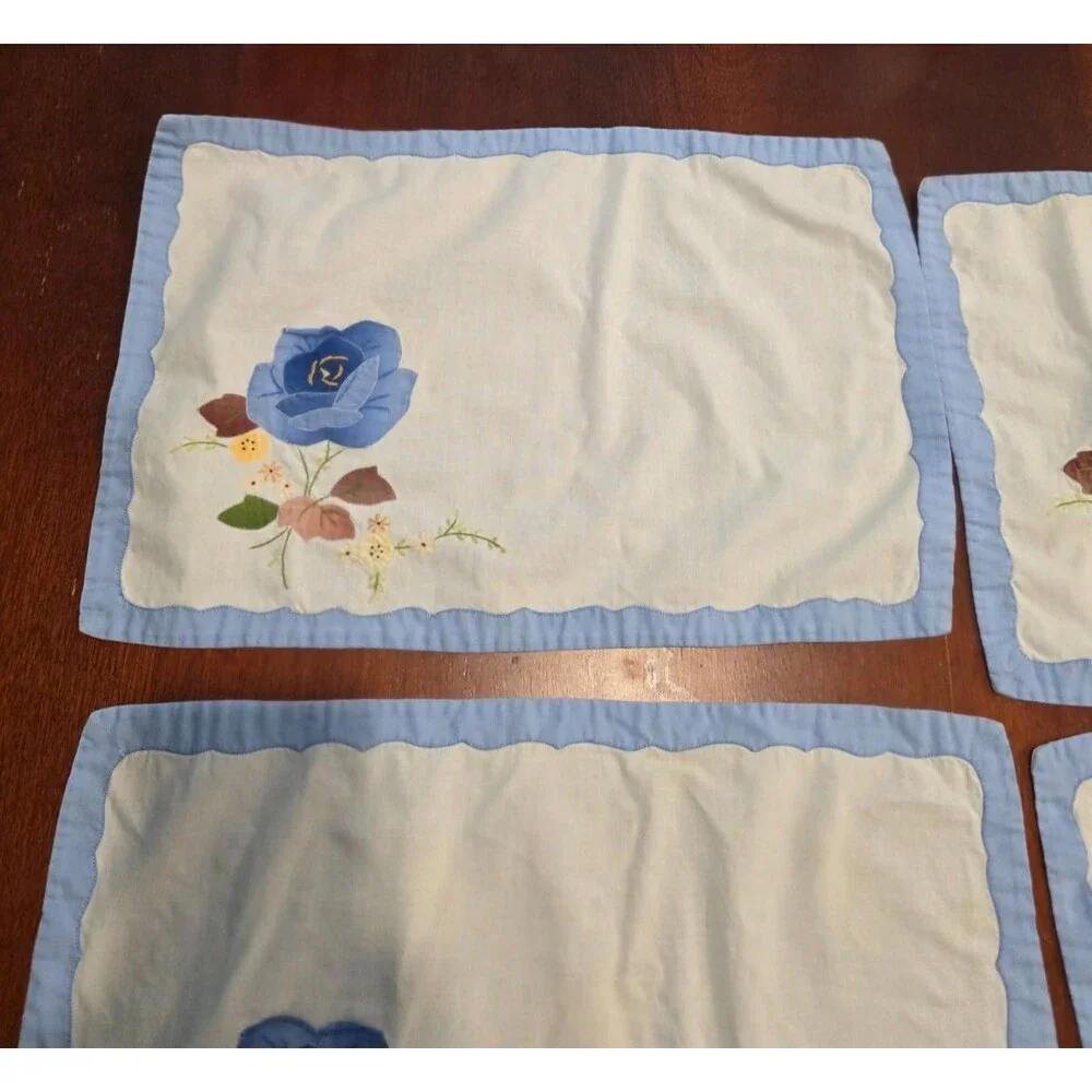 Vintage Floral Applique & Embroidered Placemats w/Napkins Set of 4